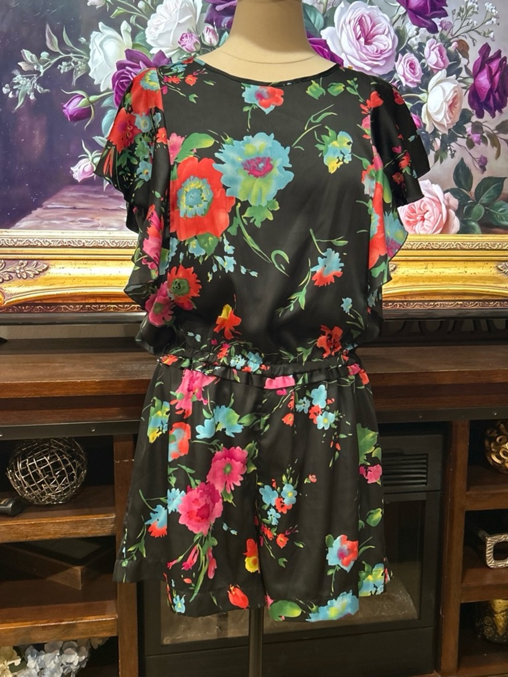 WD.NY Black Floral Ruffle-Sleeve Mini Dress
